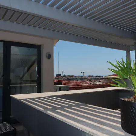 Golden Sea View Penthouse Поморие